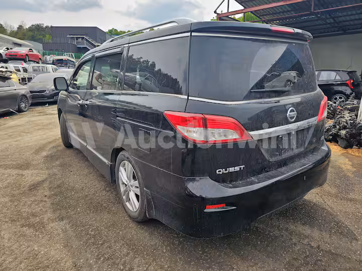 Nissan Quest 2012 — 4
