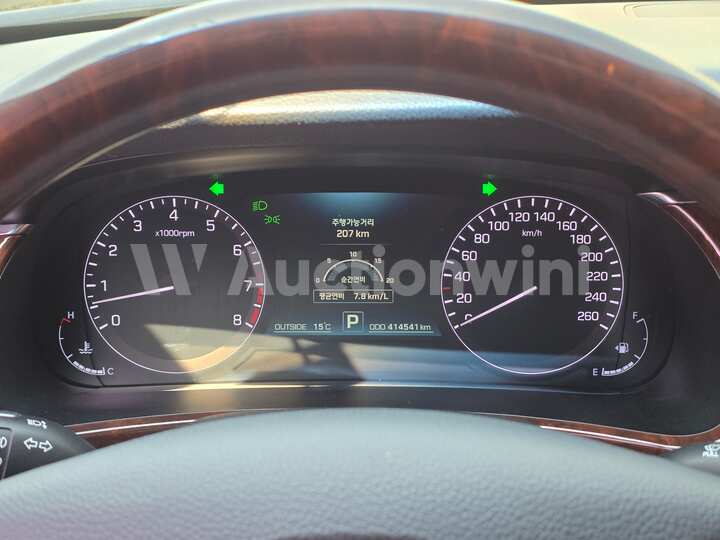 Hyundai Equus 2014 — 31