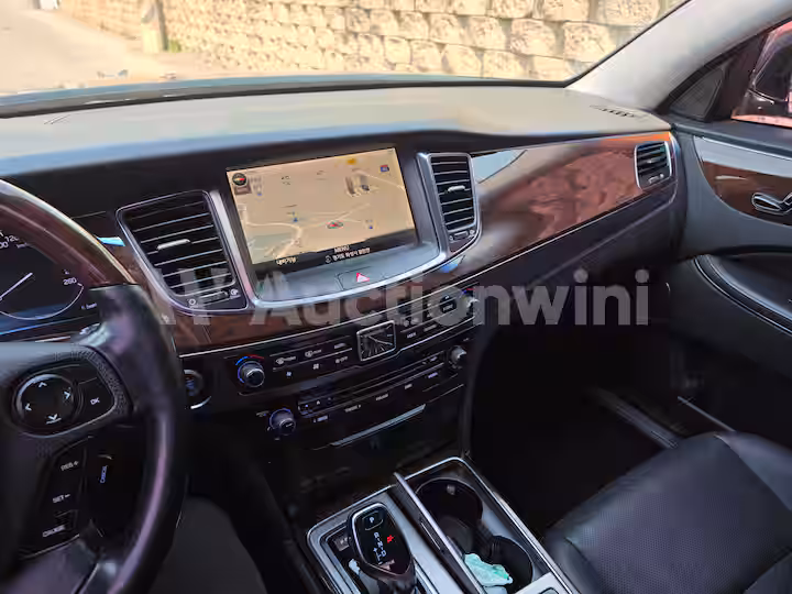 Hyundai Equus 2014 — 32