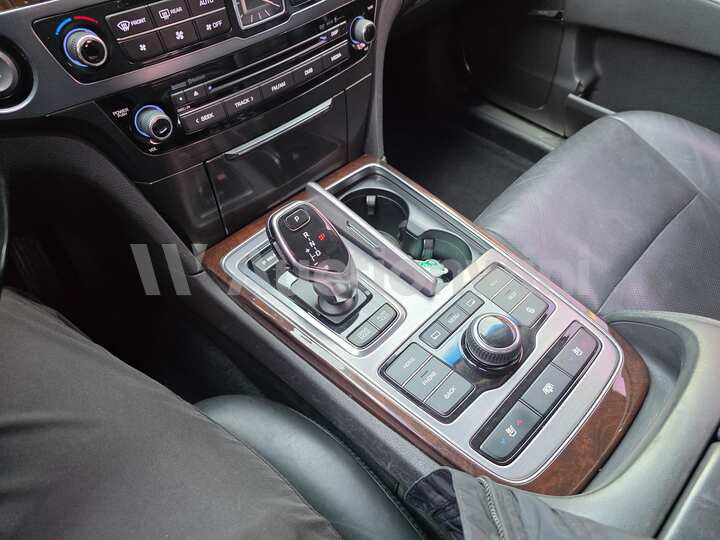 Hyundai Equus 2014 — 33