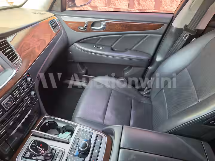 Hyundai Equus 2014 — 35