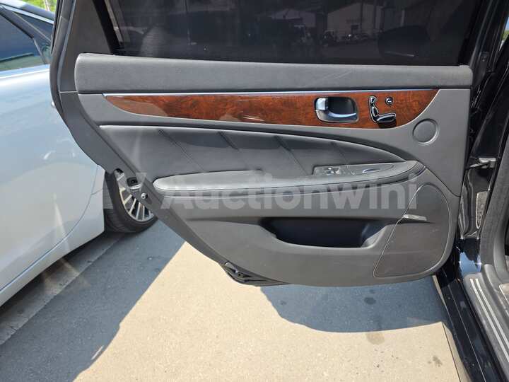 Hyundai Equus 2014 — 37