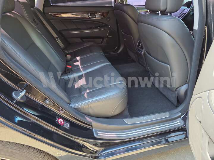 Hyundai Equus 2014 — 41