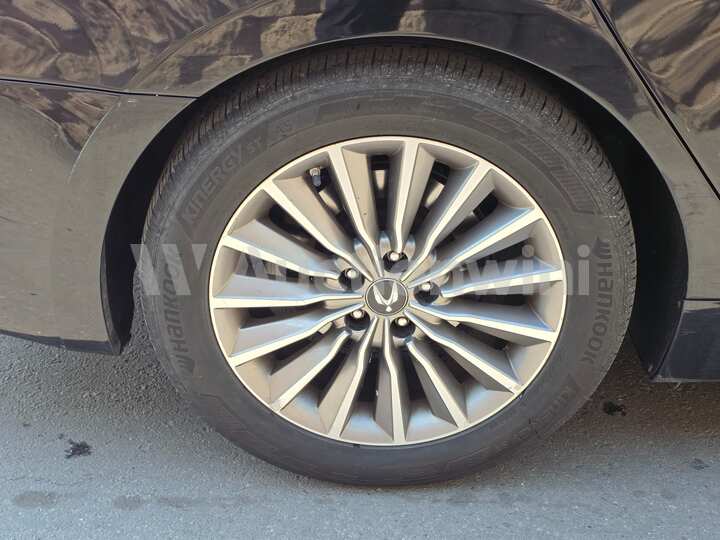 Hyundai Equus 2014 — 52