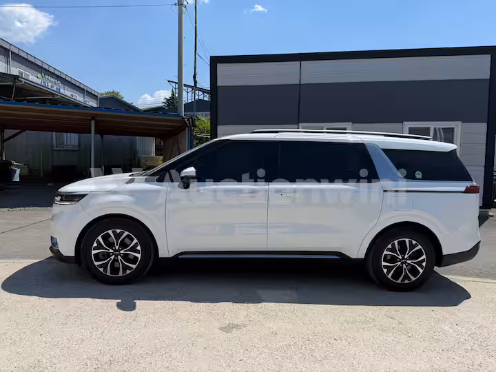 Kia Carnival 2023 — 4