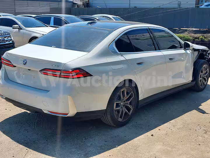 BMW 5 Series 2024 — 5