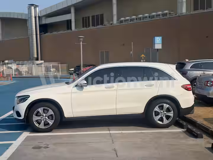 Mercedes Benz GLC Class 2017 — 3