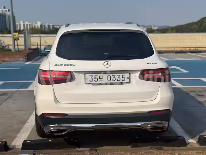 Mercedes Benz GLC Class 2017 — 5