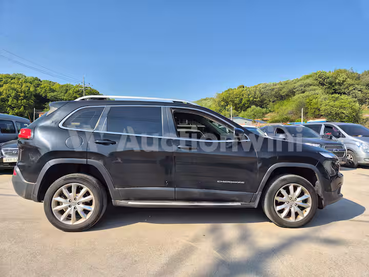 Jeep Cherokee 2016 — 4