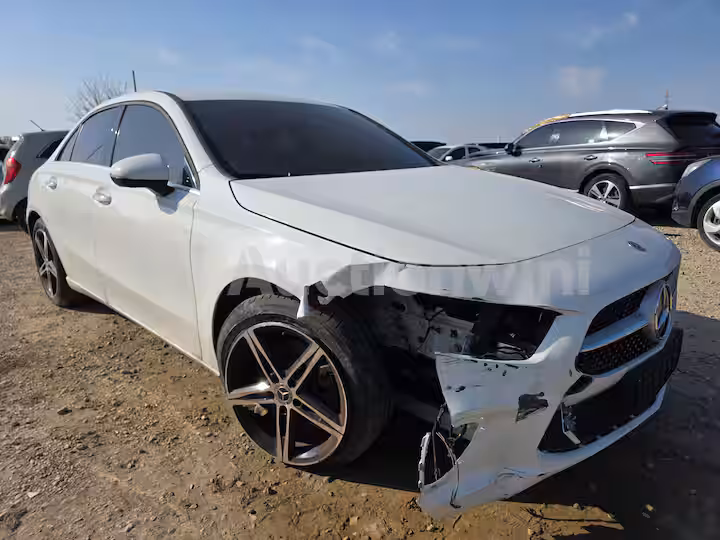 Mercedes Benz A Class 2020 — 24