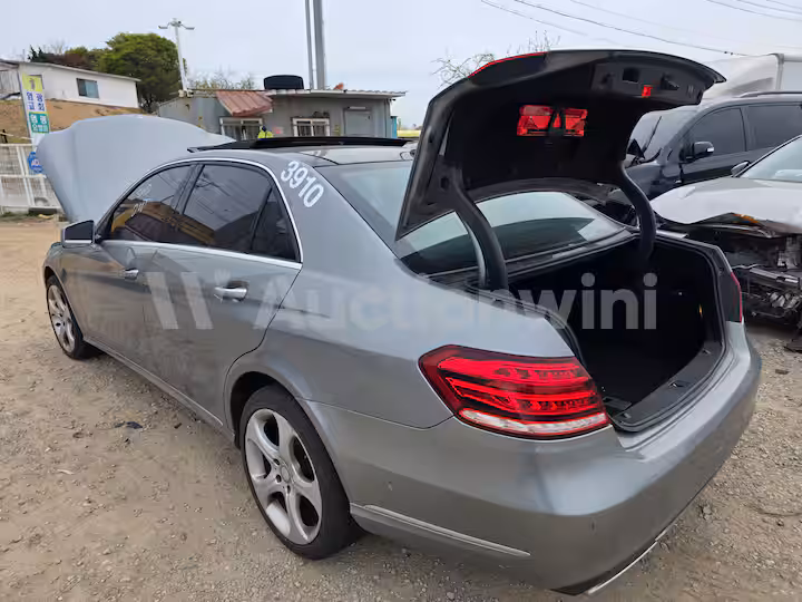 Mercedes Benz E Class 2014 — 3