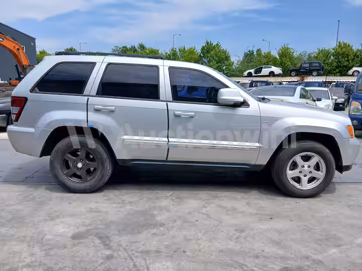 Jeep Cherokee 2009 — 2