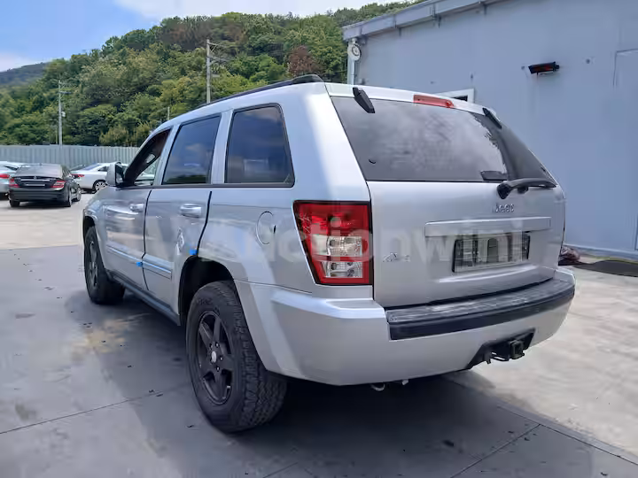 Jeep Cherokee 2009 — 5