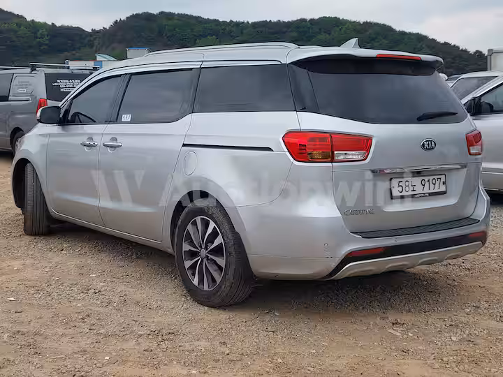 Kia Carnival 2016 — 3
