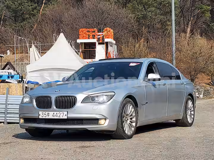 BMW 7 Series 2011 — 1
