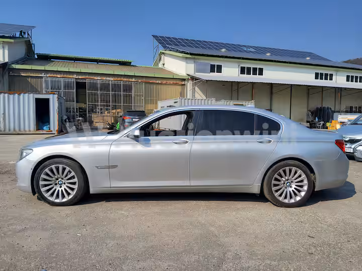 BMW 7 Series 2011 — 3