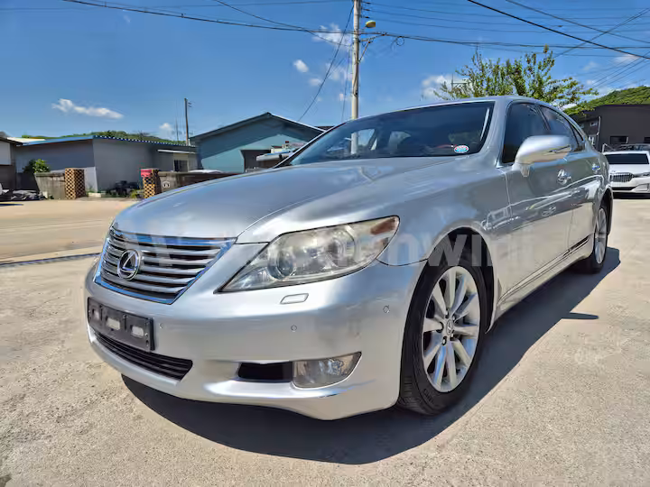 Lexus LS 2012 — 1