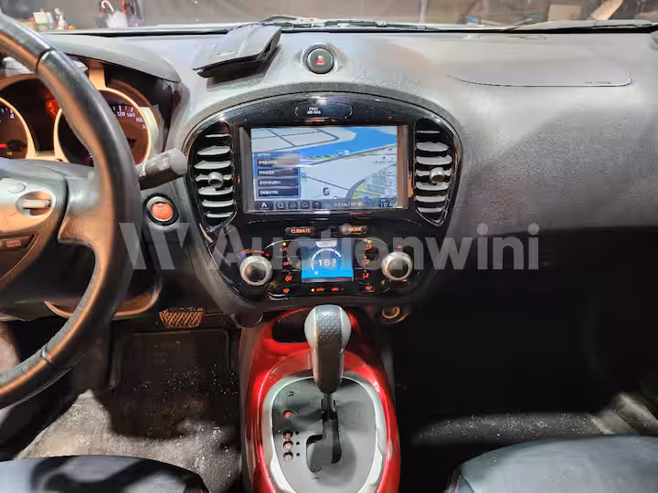 Nissan Juke 2017 — 40