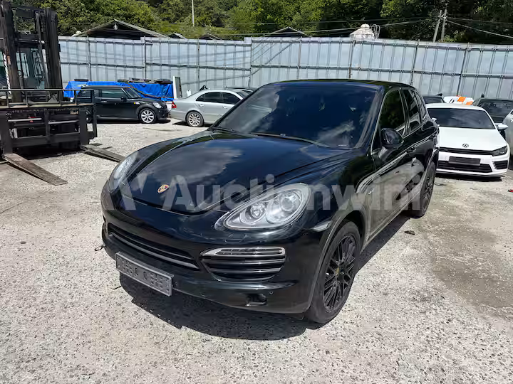 Porsche Cayenne 2013 — 1