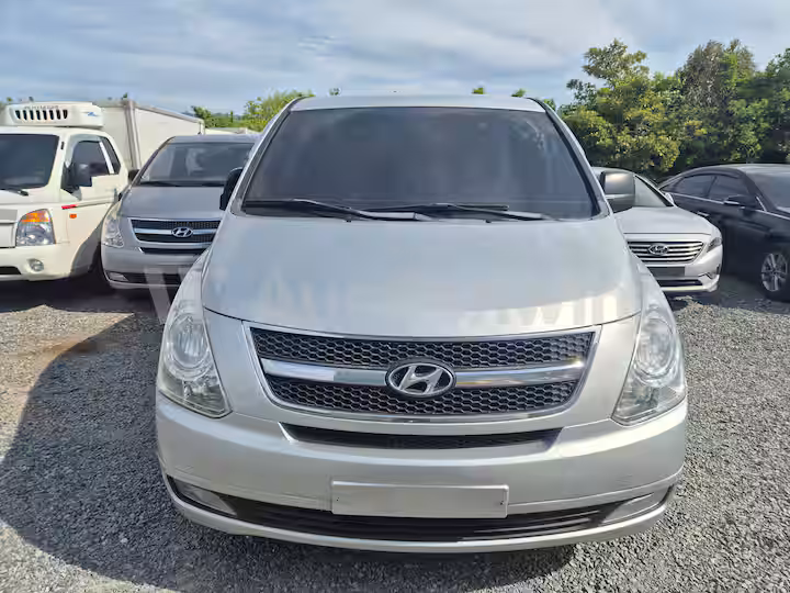 Hyundai Starex 2009 — 2