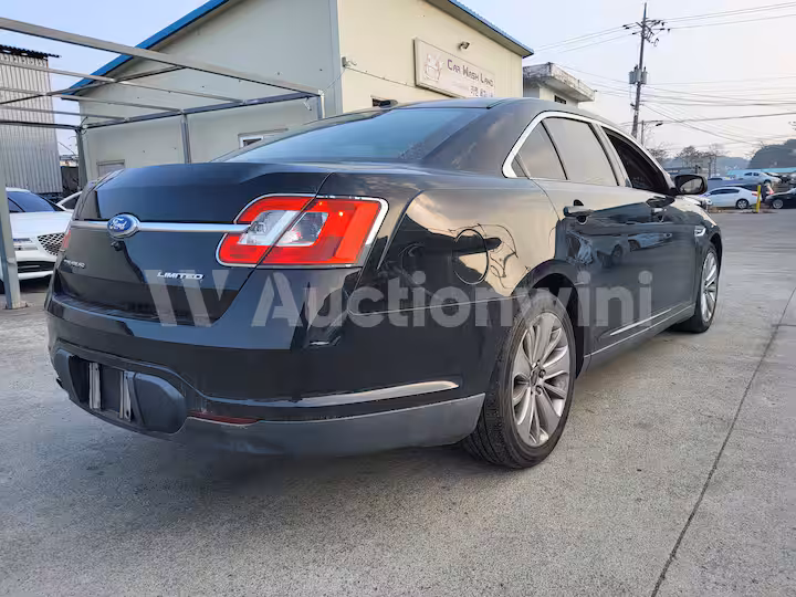 Ford Taurus 2011 — 5