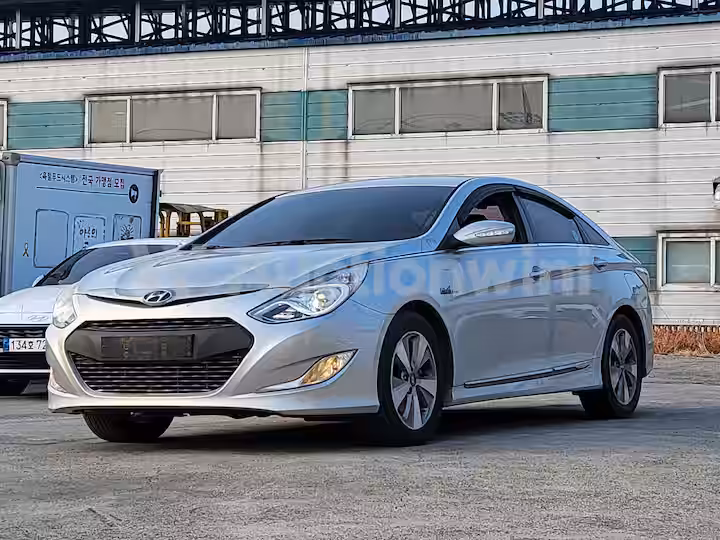 Hyundai Sonata 2012 — 1