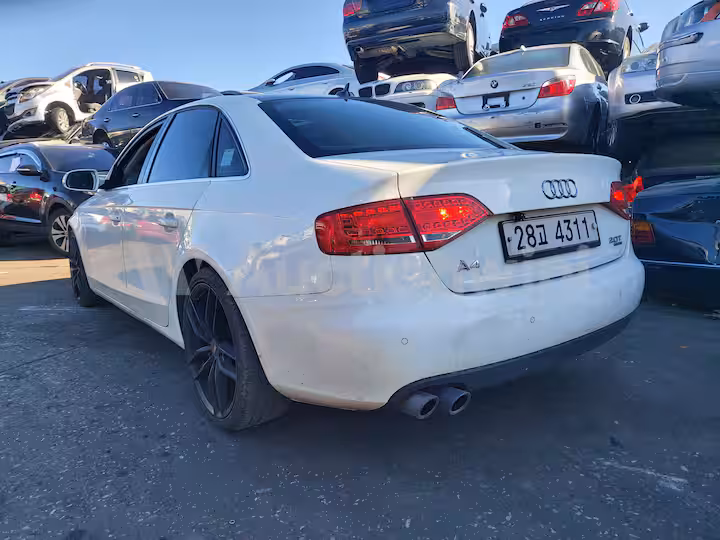 Audi A4 2010 — 4