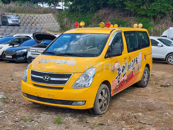 Hyundai Starex 2015 — 2