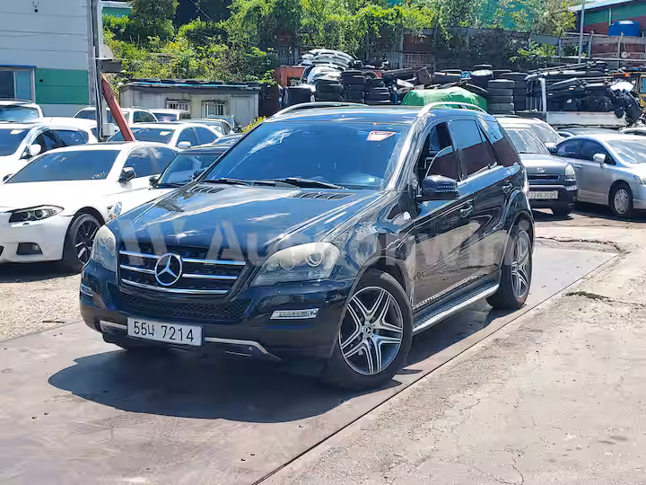 Mercedes Benz M Class 2011 — 2