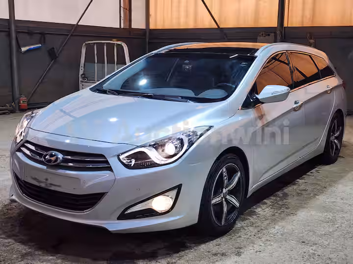 Hyundai i40 2012 — 1