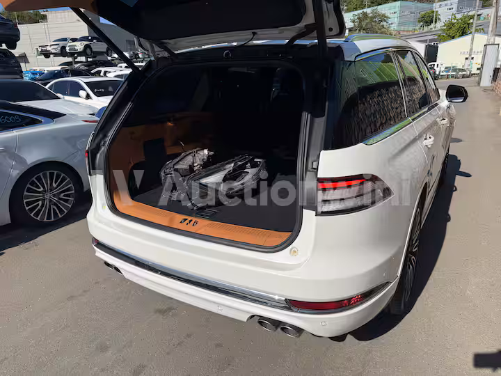 Lincoln Aviator 2021 — 24
