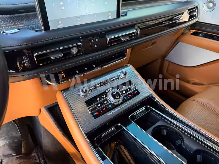 Lincoln Aviator 2021 — 36