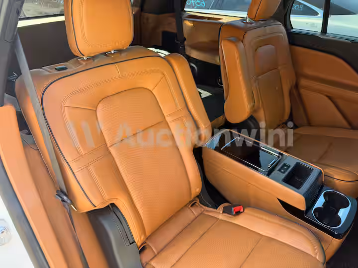 Lincoln Aviator 2021 — 48