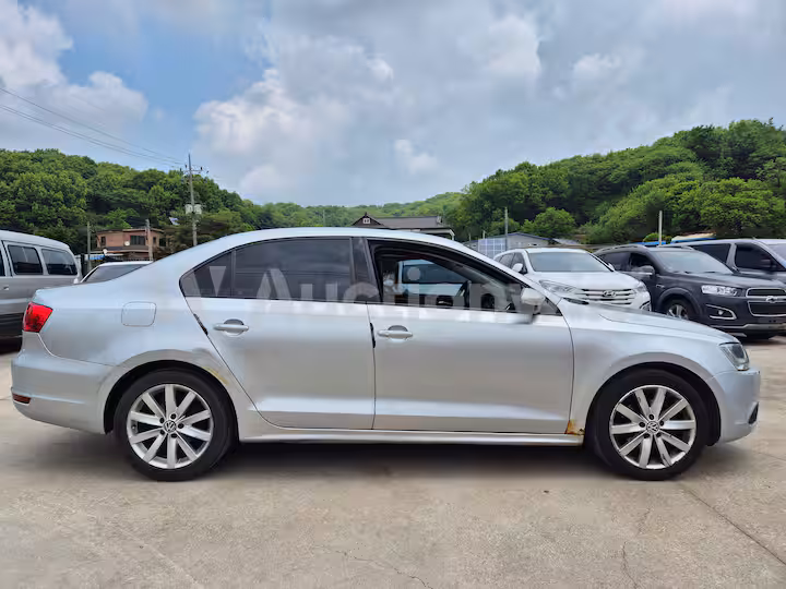 Volkswagen Jetta 2011 — 4