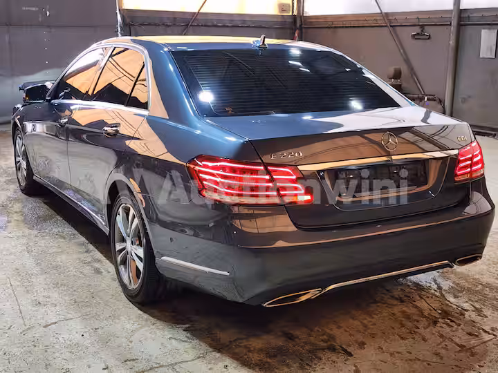 Mercedes Benz E Class 2016 — 3