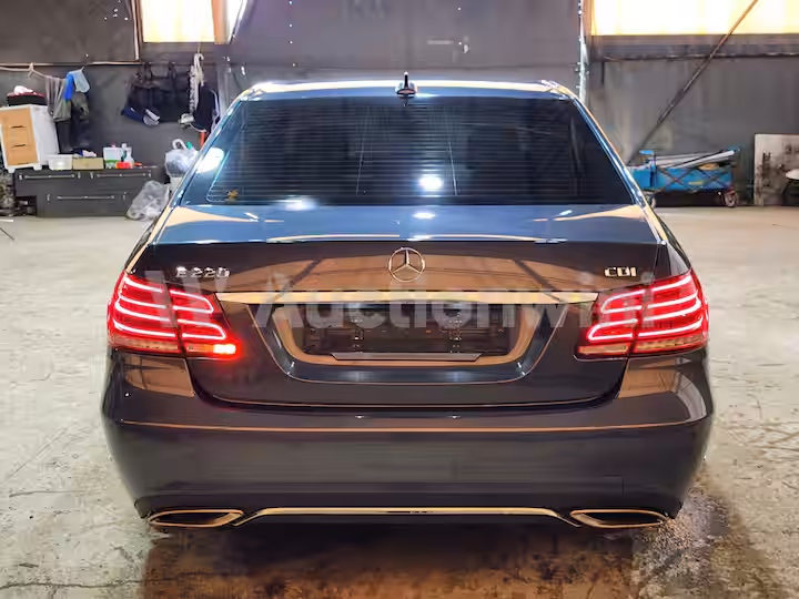 Mercedes Benz E Class 2016 — 4