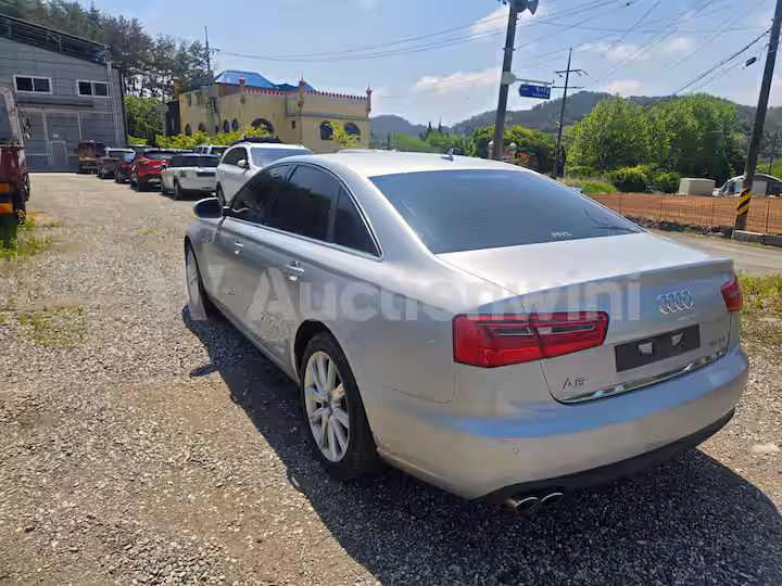 Audi A6 2015 — 4