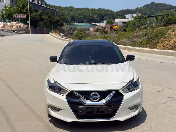 Nissan Maxima 2017 — 2