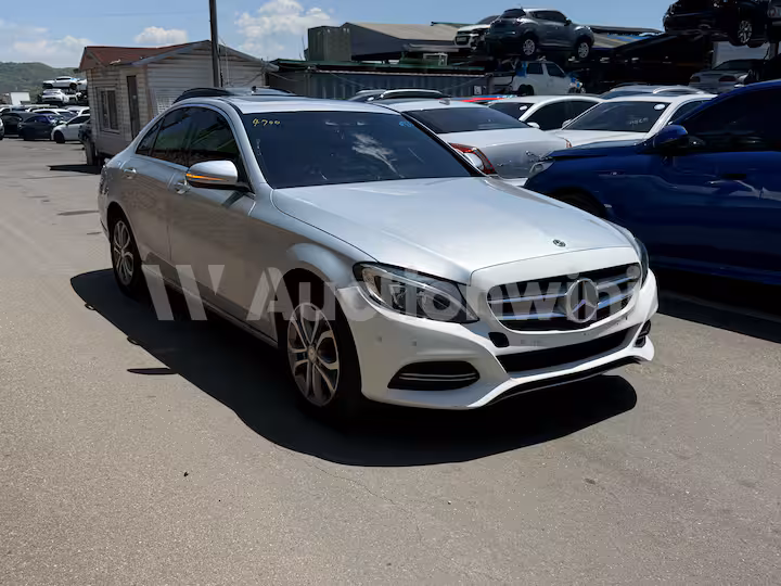 Mercedes Benz C Class 2015 — 3