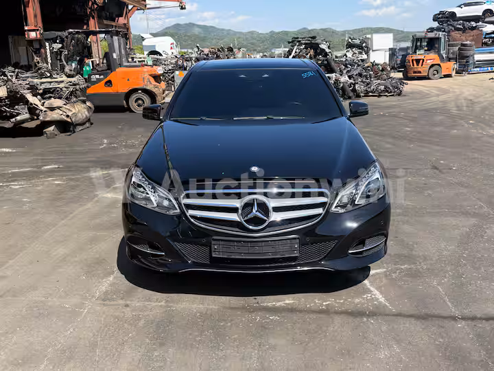 Mercedes Benz E Class 2014 — 2