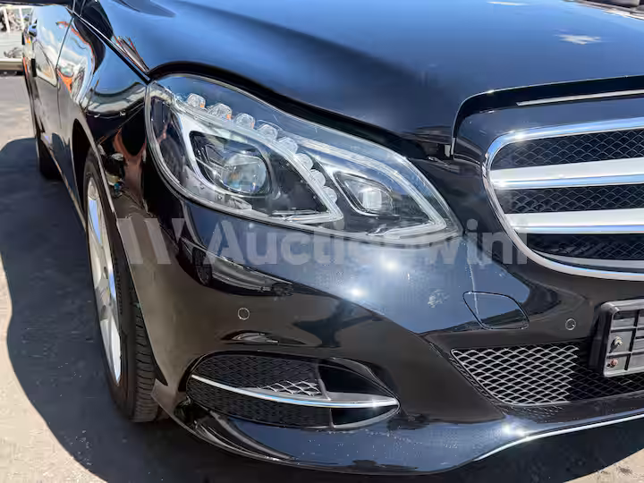 Mercedes Benz E Class 2014 — 11