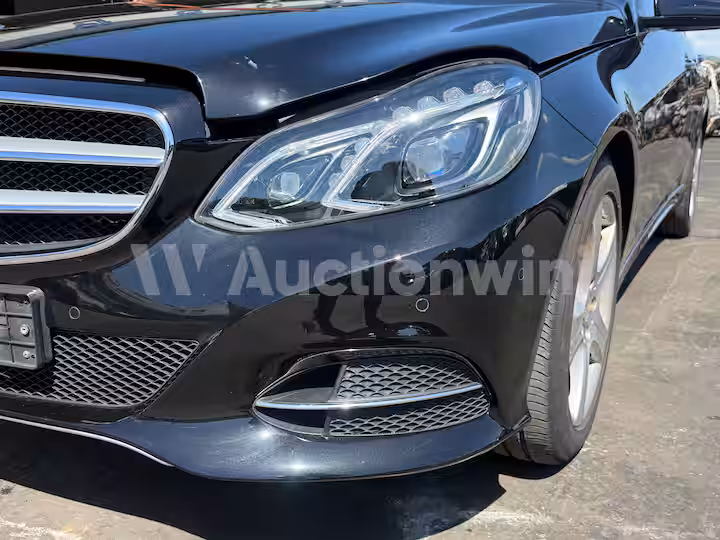 Mercedes Benz E Class 2014 — 12