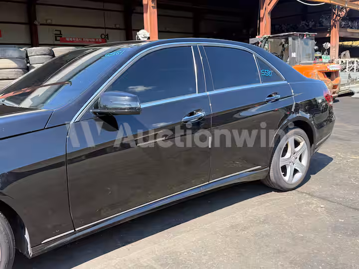 Mercedes Benz E Class 2014 — 13