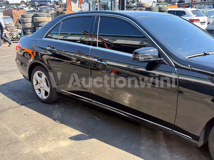 Mercedes Benz E Class 2014 — 16