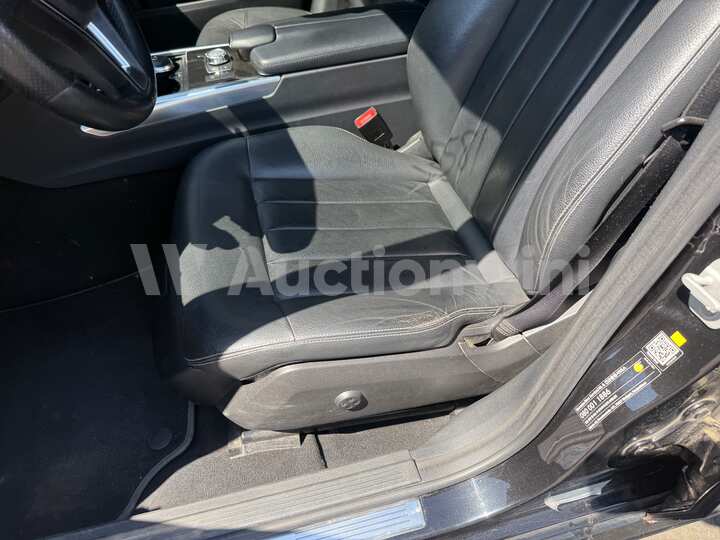 Mercedes Benz E Class 2014 — 29