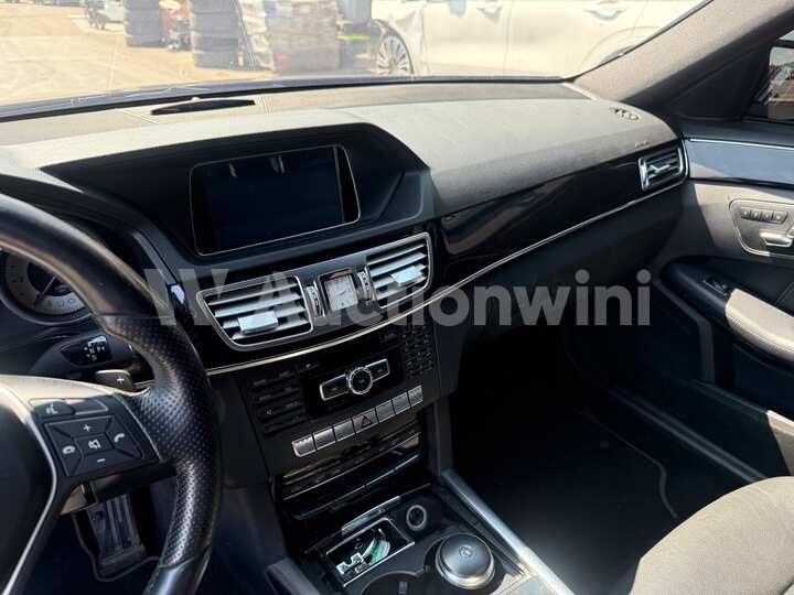 Mercedes Benz E Class 2014 — 33
