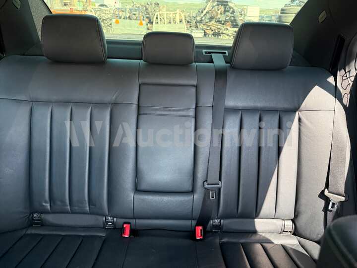 Mercedes Benz E Class 2014 — 37