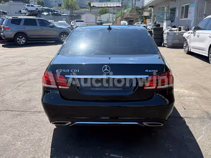 Mercedes Benz E Class 2014 — 5