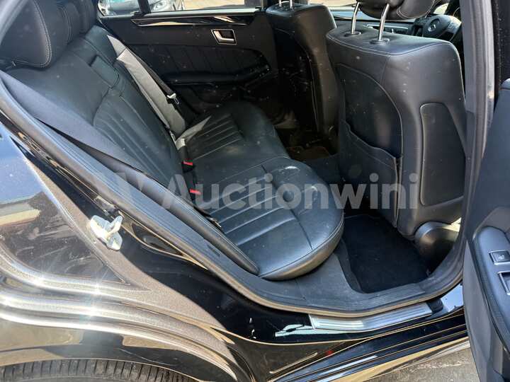 Mercedes Benz E Class 2014 — 42