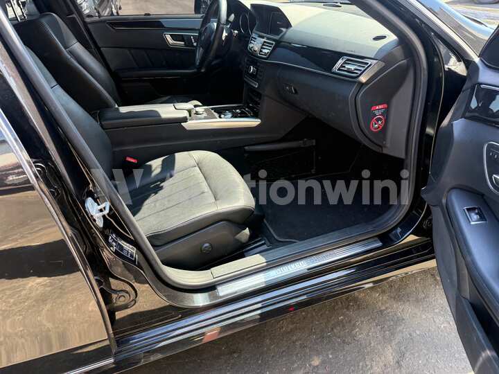 Mercedes Benz E Class 2014 — 47